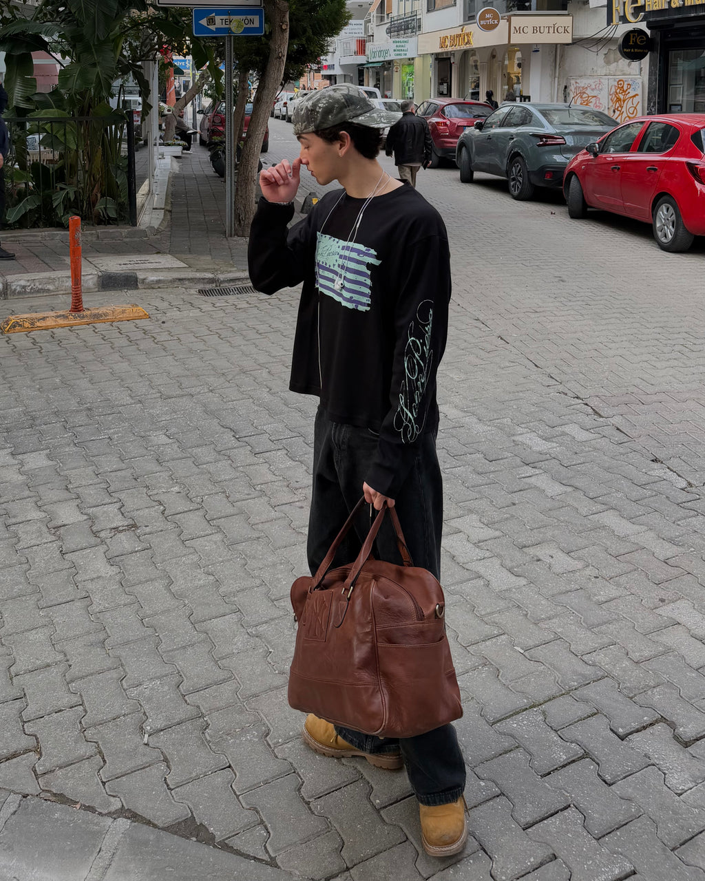 BLACK INKED FLAG LONGSLEEVE