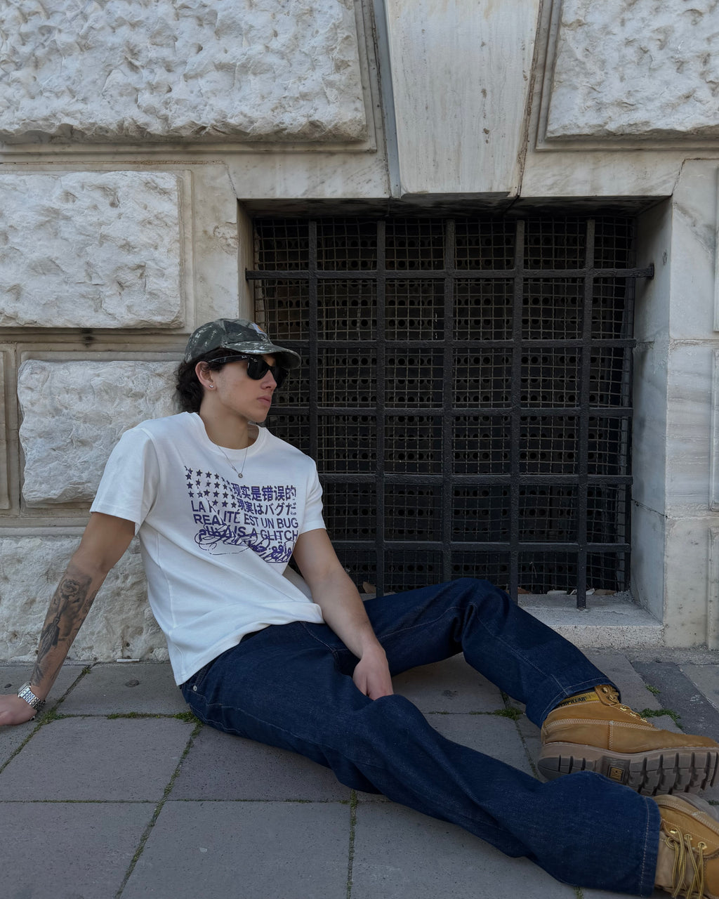 VIOLET GLITCHED WORLD TEE